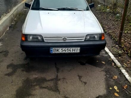 Ниссан Санни 1987 в Ровно на Automoto.ua Белый Ниссан Санни, объемом двигателя 1.7 л и пробегом 213 тыс. км за 1500 $, фото 1 на Automoto.ua