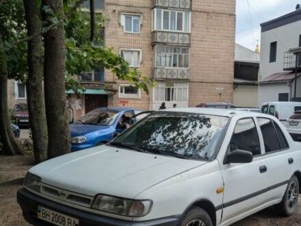 Белый Ниссан Санни, объемом двигателя 1.4 л и пробегом 320 тыс. км за 1150 $, фото 1 на Automoto.ua