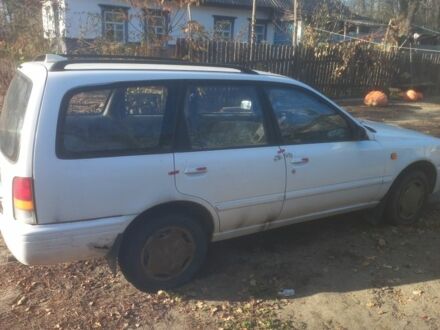 Белый Ниссан Санни, объемом двигателя 1.6 л и пробегом 1000 тыс. км за 591 $, фото 1 на Automoto.ua