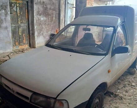 Белый Ниссан Санни, объемом двигателя 1.7 л и пробегом 300 тыс. км за 1000 $, фото 1 на Automoto.ua
