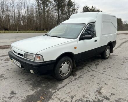 Белый Ниссан Санни, объемом двигателя 1.7 л и пробегом 100 тыс. км за 1900 $, фото 1 на Automoto.ua