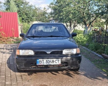 Черный Ниссан Санни, объемом двигателя 1.6 л и пробегом 326 тыс. км за 1600 $, фото 1 на Automoto.ua