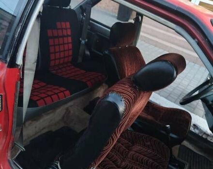 Красный Ниссан Санни, объемом двигателя 1.5 л и пробегом 318 тыс. км за 950 $, фото 3 на Automoto.ua