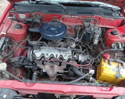 Червоний Ніссан Санні, об'ємом двигуна 1.6 л та пробігом 235 тис. км за 800 $, фото 5 на Automoto.ua