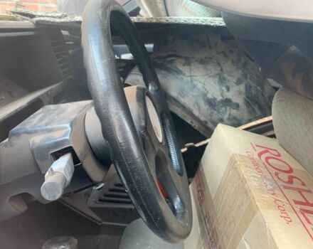 Красный Ниссан Санни, объемом двигателя 1.6 л и пробегом 210 тыс. км за 400 $, фото 5 на Automoto.ua