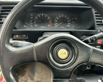 Червоний Ніссан Санні, об'ємом двигуна 1.68 л та пробігом 280 тис. км за 1500 $, фото 11 на Automoto.ua