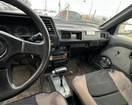 Красный Ниссан Санни, объемом двигателя 1.7 л и пробегом 280 тыс. км за 1500 $, фото 12 на Automoto.ua