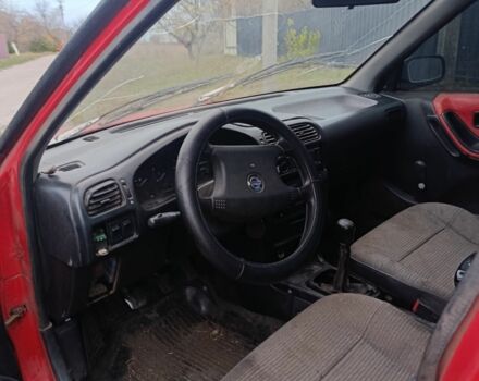 Червоний Ніссан Санні, об'ємом двигуна 1.4 л та пробігом 150 тис. км за 382 $, фото 3 на Automoto.ua