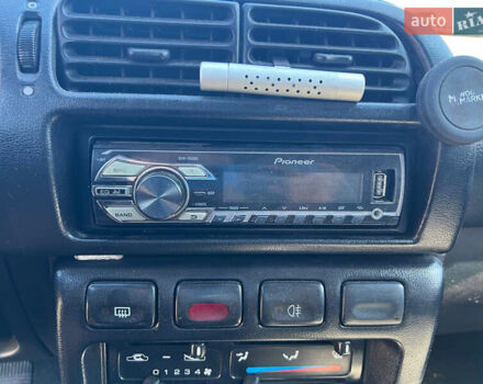 Червоний Ніссан Санні, об'ємом двигуна 1.39 л та пробігом 340 тис. км за 1400 $, фото 11 на Automoto.ua