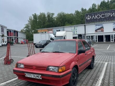 Червоний Ніссан Санні, об'ємом двигуна 1.6 л та пробігом 300 тис. км за 500 $, фото 1 на Automoto.ua