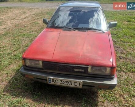 Червоний Ніссан Санні, об'ємом двигуна 1.68 л та пробігом 297 тис. км за 450 $, фото 1 на Automoto.ua