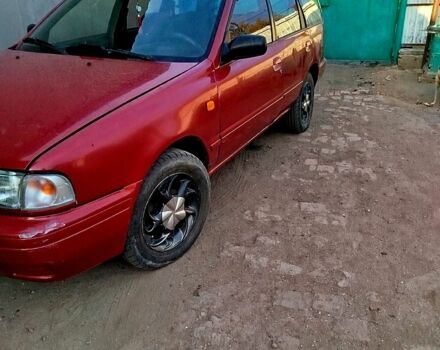 Красный Ниссан Санни, объемом двигателя 1.6 л и пробегом 0 тыс. км за 1600 $, фото 1 на Automoto.ua