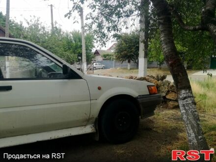 Ніссан Санні, об'ємом двигуна 1.7 л та пробігом 350 тис. км за 800 $, фото 1 на Automoto.ua