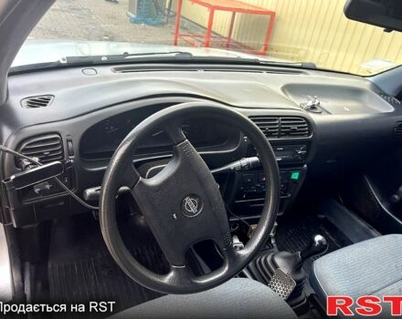 Серый Ниссан Санни, объемом двигателя 1.4 л и пробегом 250 тыс. км за 1700 $, фото 5 на Automoto.ua