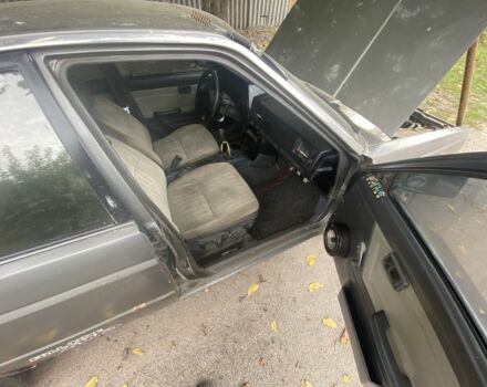 Серый Ниссан Санни, объемом двигателя 1.6 л и пробегом 10 тыс. км за 800 $, фото 4 на Automoto.ua