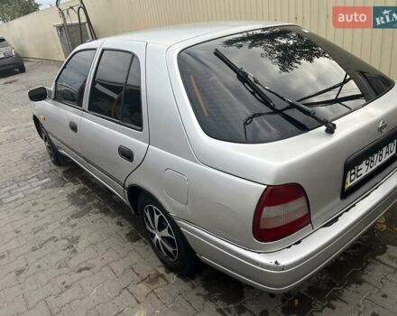 Серый Ниссан Санни, объемом двигателя 1.39 л и пробегом 250 тыс. км за 1700 $, фото 2 на Automoto.ua