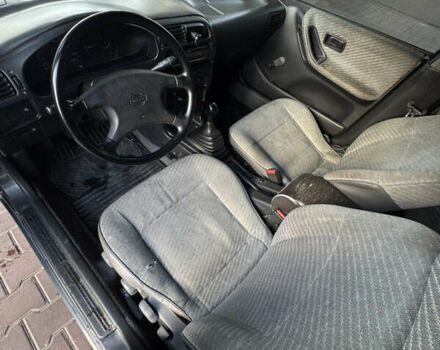 Сірий Ніссан Санні, об'ємом двигуна 1.4 л та пробігом 281 тис. км за 2200 $, фото 13 на Automoto.ua