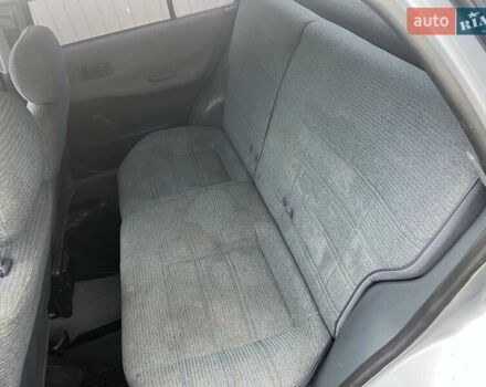 Серый Ниссан Санни, объемом двигателя 1.39 л и пробегом 250 тыс. км за 1700 $, фото 4 на Automoto.ua