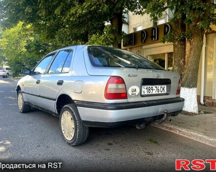 Сірий Ніссан Санні, об'ємом двигуна 1.6 л та пробігом 260 тис. км за 1250 $, фото 4 на Automoto.ua