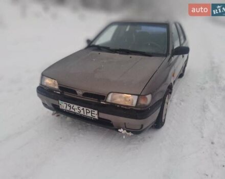 Серый Ниссан Санни, объемом двигателя 1.6 л и пробегом 303 тыс. км за 450 $, фото 8 на Automoto.ua