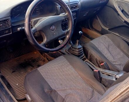 Серый Ниссан Санни, объемом двигателя 2 л и пробегом 350 тыс. км за 1500 $, фото 4 на Automoto.ua