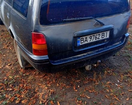 Серый Ниссан Санни, объемом двигателя 2 л и пробегом 350 тыс. км за 1500 $, фото 3 на Automoto.ua