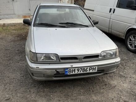 Сірий Ніссан Санні, об'ємом двигуна 1.4 л та пробігом 100 тис. км за 1300 $, фото 1 на Automoto.ua