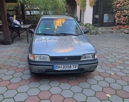 Сірий Ніссан Санні, об'ємом двигуна 1.6 л та пробігом 350 тис. км за 3200 $, фото 1 на Automoto.ua