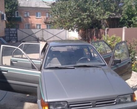 Сірий Ніссан Санні, об'ємом двигуна 0 л та пробігом 600 тис. км за 606 $, фото 1 на Automoto.ua