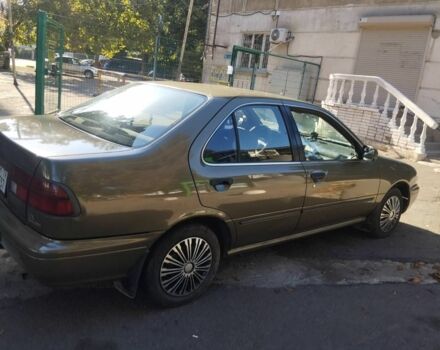 Сірий Ніссан Санні, об'ємом двигуна 1.6 л та пробігом 427 тис. км за 2000 $, фото 1 на Automoto.ua