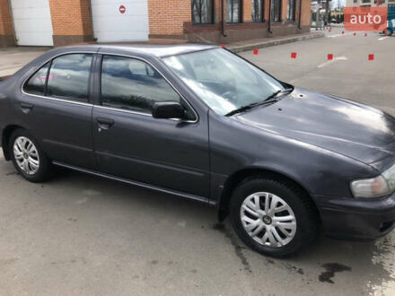 Сірий Ніссан Санні, об'ємом двигуна 1.6 л та пробігом 183 тис. км за 2150 $, фото 1 на Automoto.ua