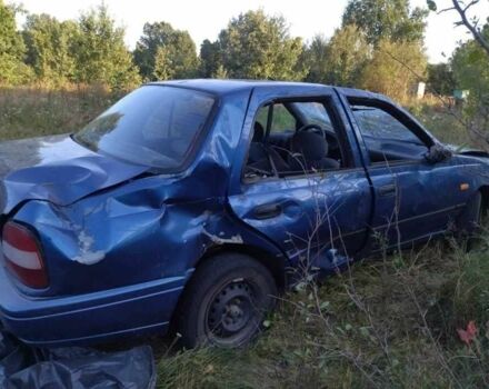 Синий Ниссан Санни, объемом двигателя 0 л и пробегом 100 тыс. км за 600 $, фото 1 на Automoto.ua