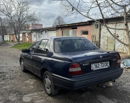 Синий Ниссан Санни, объемом двигателя 1.4 л и пробегом 400 тыс. км за 750 $, фото 3 на Automoto.ua