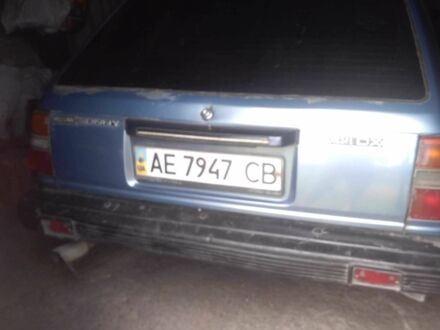 Синий Ниссан Санни, объемом двигателя 1.7 л и пробегом 350 тыс. км за 350 $, фото 1 на Automoto.ua