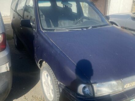 Ніссан Санні 1991 у Одесі на Automoto.ua Синій Ніссан Санні, об'ємом двигуна 1.6 л та пробігом 400 тис. км за 700 $, фото 1 на Automoto.ua