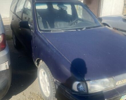 Синий Ниссан Санни, объемом двигателя 1.6 л и пробегом 400 тыс. км за 700 $, фото 1 на Automoto.ua