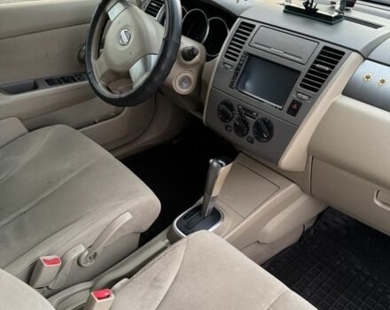 Белый Ниссан Тиида, объемом двигателя 1.6 л и пробегом 215 тыс. км за 5499 $, фото 8 на Automoto.ua