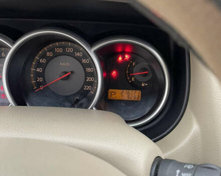 Белый Ниссан Тиида, объемом двигателя 1.6 л и пробегом 216 тыс. км за 5500 $, фото 9 на Automoto.ua