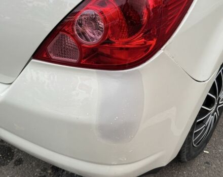 Белый Ниссан Тиида, объемом двигателя 1.6 л и пробегом 215 тыс. км за 5499 $, фото 7 на Automoto.ua