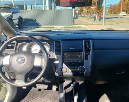 Белый Ниссан Тиида, объемом двигателя 1.5 л и пробегом 65 тыс. км за 8500 $, фото 12 на Automoto.ua