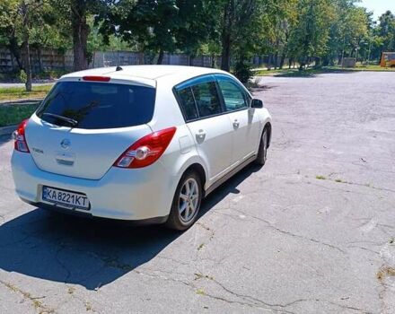 Белый Ниссан Тиида, объемом двигателя 1.5 л и пробегом 96 тыс. км за 7199 $, фото 5 на Automoto.ua