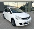 Белый Ниссан Тиида, объемом двигателя 1.6 л и пробегом 190 тыс. км за 5600 $, фото 1 на Automoto.ua
