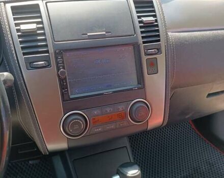 Белый Ниссан Тиида, объемом двигателя 1.5 л и пробегом 96 тыс. км за 7000 $, фото 16 на Automoto.ua