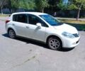 Белый Ниссан Тиида, объемом двигателя 1.5 л и пробегом 96 тыс. км за 7199 $, фото 6 на Automoto.ua