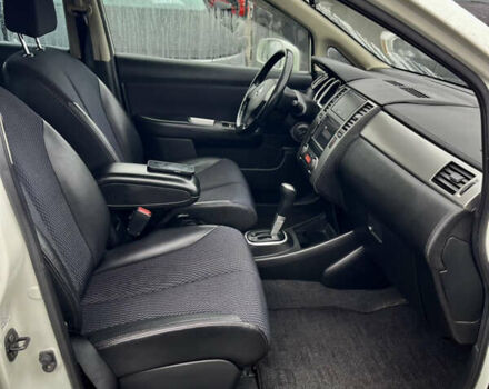 Белый Ниссан Тиида, объемом двигателя 1.5 л и пробегом 91 тыс. км за 7499 $, фото 44 на Automoto.ua