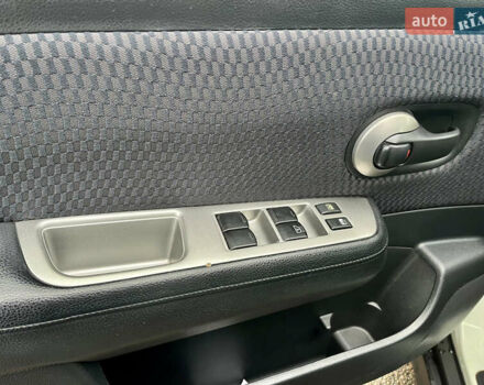 Белый Ниссан Тиида, объемом двигателя 1.5 л и пробегом 91 тыс. км за 7499 $, фото 50 на Automoto.ua