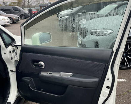 Белый Ниссан Тиида, объемом двигателя 1.5 л и пробегом 91 тыс. км за 7499 $, фото 43 на Automoto.ua