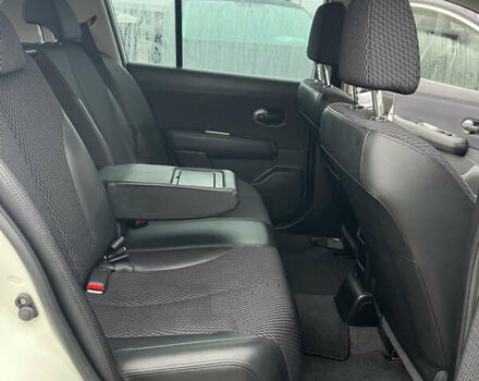 Белый Ниссан Тиида, объемом двигателя 1.5 л и пробегом 91 тыс. км за 7499 $, фото 40 на Automoto.ua