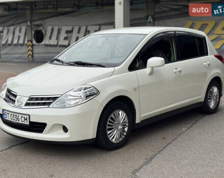 Белый Ниссан Тиида, объемом двигателя 1.5 л и пробегом 91 тыс. км за 7499 $, фото 2 на Automoto.ua