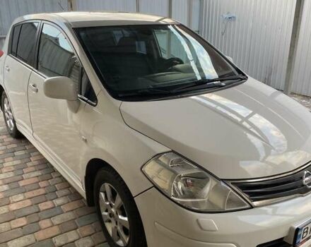 Белый Ниссан Тиида, объемом двигателя 1.6 л и пробегом 186 тыс. км за 6200 $, фото 9 на Automoto.ua